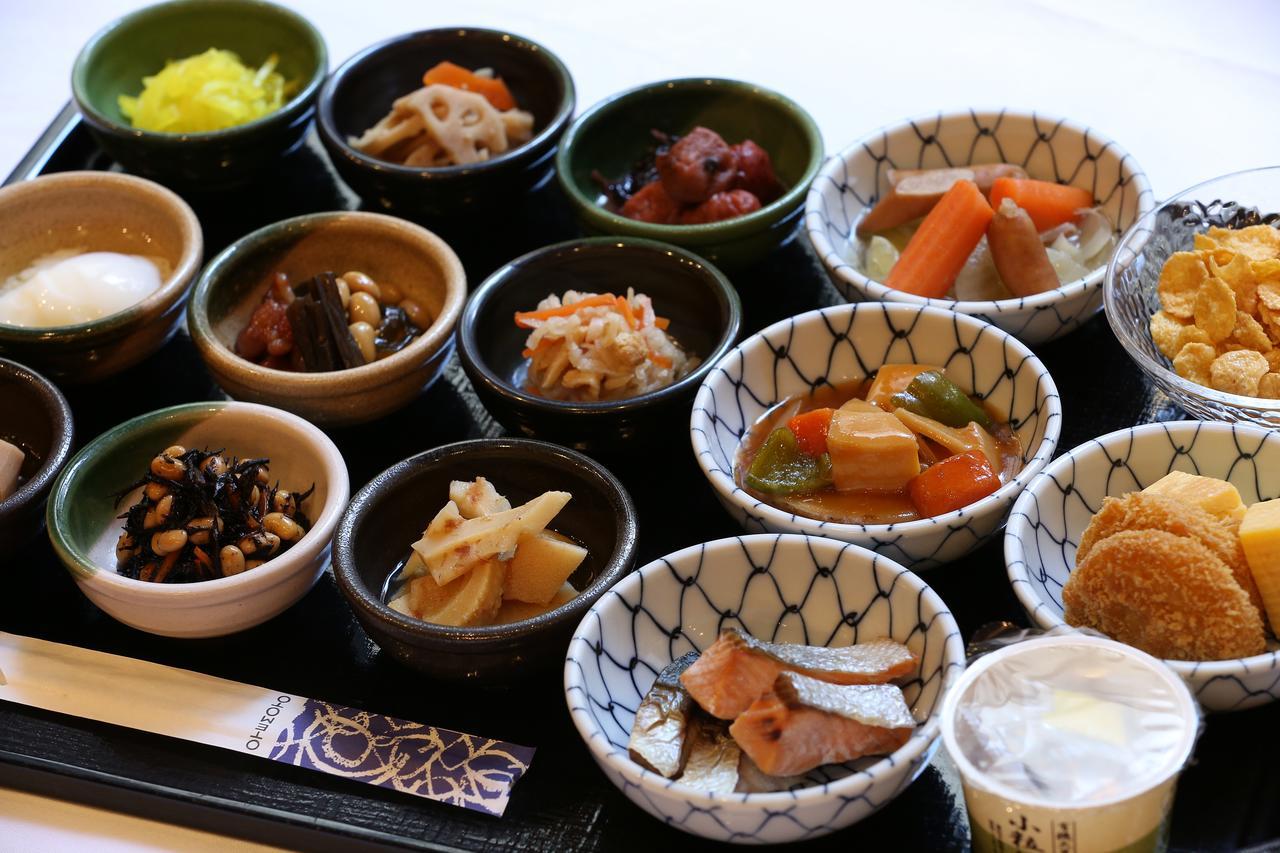 Hotel Himeji Plaza Екстериор снимка